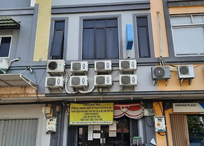 OYO Life 92883 Kost Ratana Cengkareng Syariah Hotel Jakarta